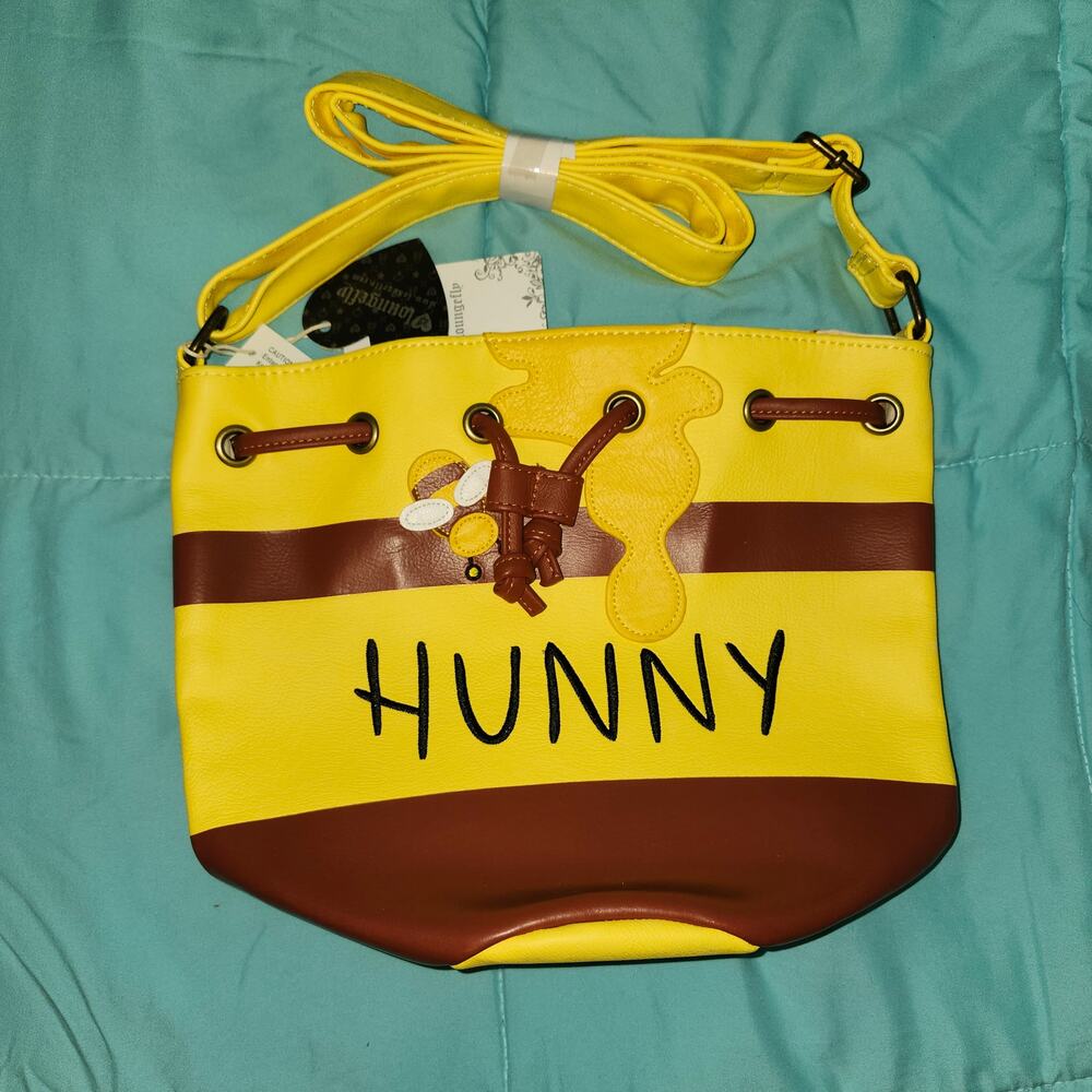Loungefly OG Heart Logo Winnie the Pooh Bucket Bag NWT Pre‑Funko 2018